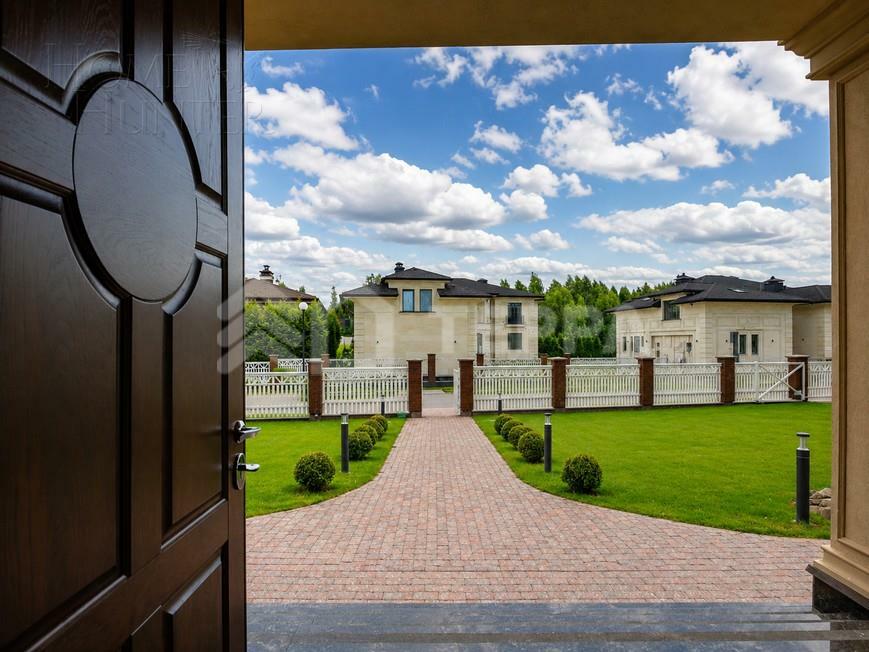 2-этажный коттедж 553.1 м² с отделкой