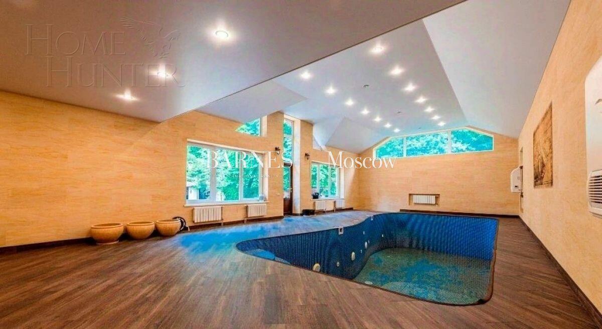 2-этажный коттедж 550 м² с отделкой