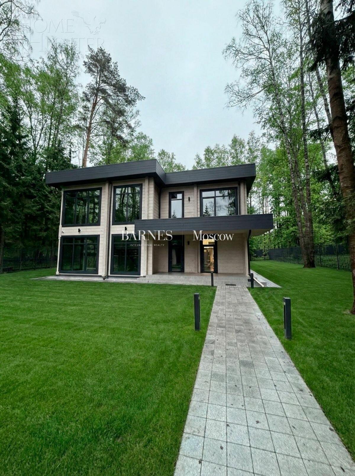 2-этажный коттедж 528.7 м² с отделкой
