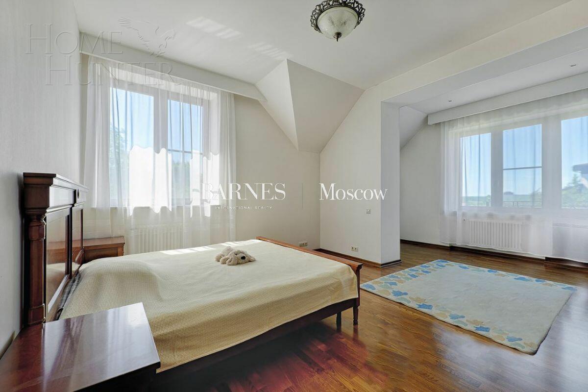 2-этажный коттедж 350 м² с отделкой