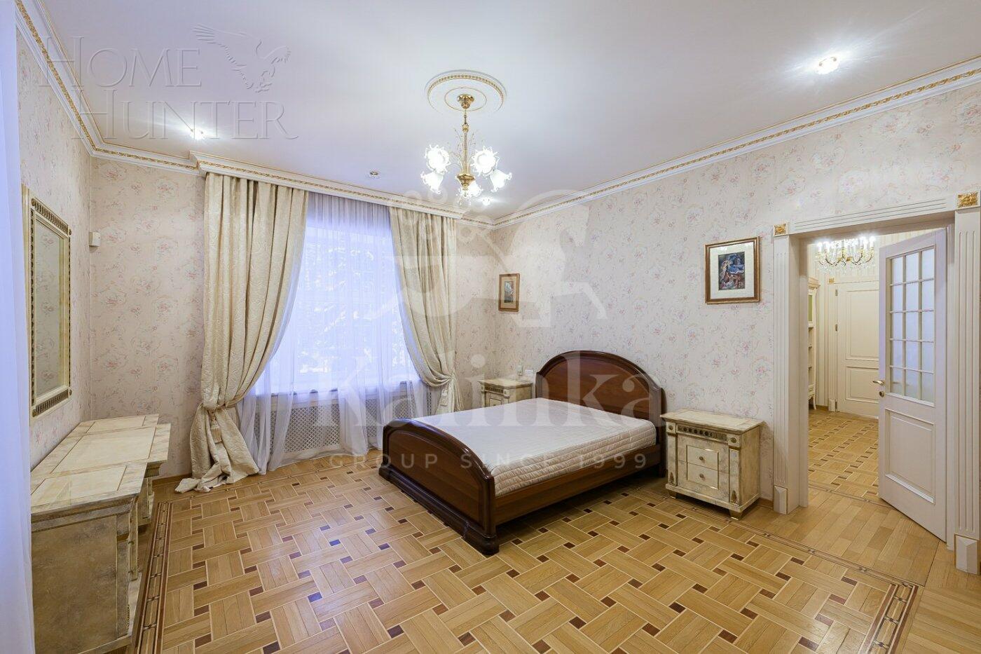 2-этажный коттедж 1 250 м² с отделкой