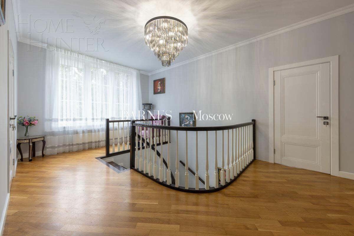 2-этажный коттедж 610 м² с отделкой