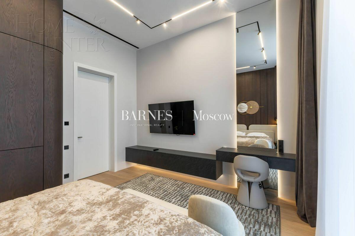 2-этажный коттедж 1 317 м² с отделкой