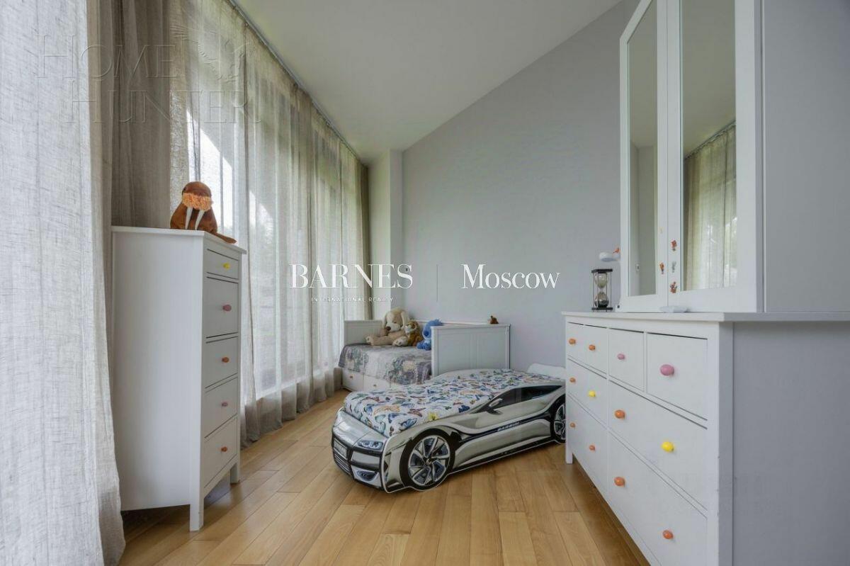 1-этажный коттедж 700 м² с отделкой