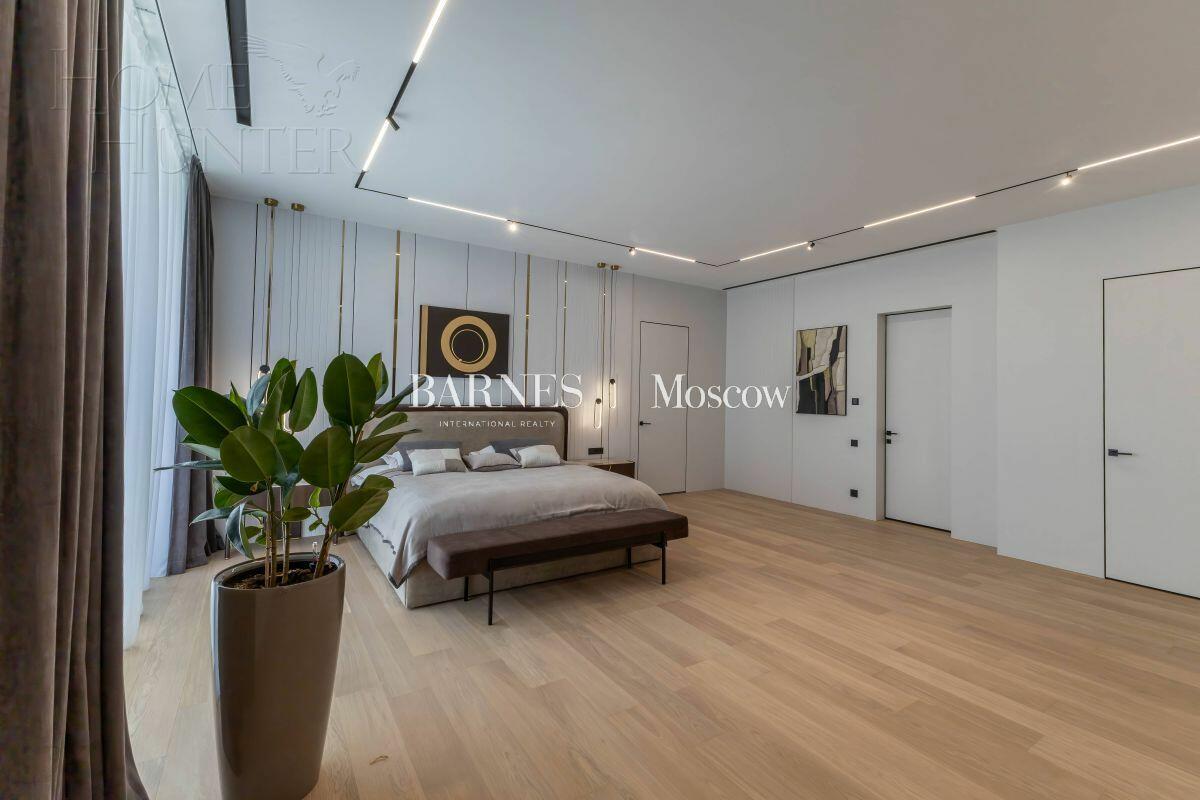 2-этажный коттедж 1 317 м² с отделкой