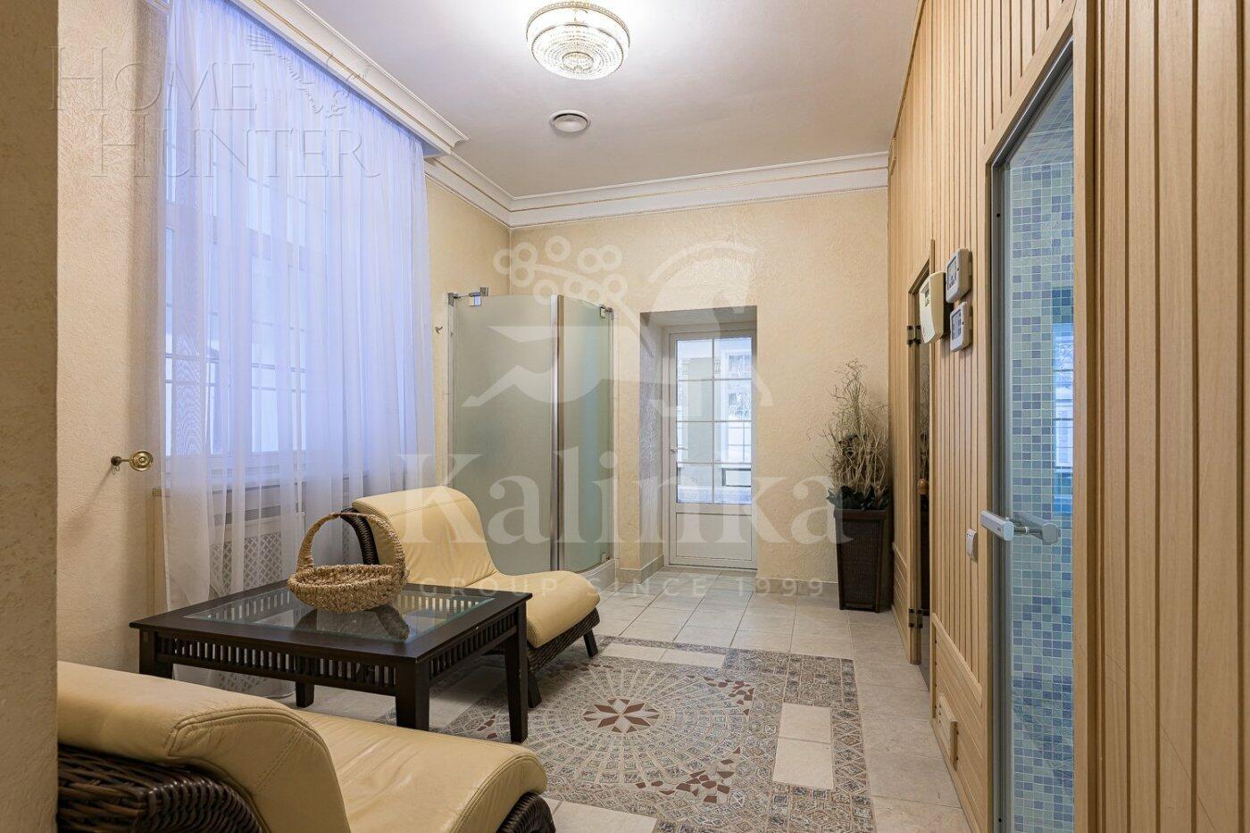 2-этажный коттедж 1 250 м² с отделкой
