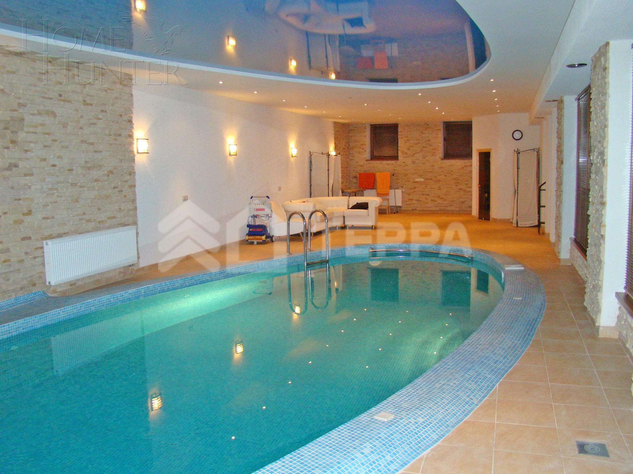 3-этажный коттедж 600 м² с отделкой