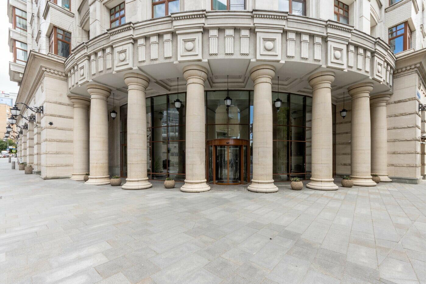 4-КОМН. КВАРТИРА С ОТДЕЛКОЙ 182.4 М² НА 8 ЭТАЖЕ
