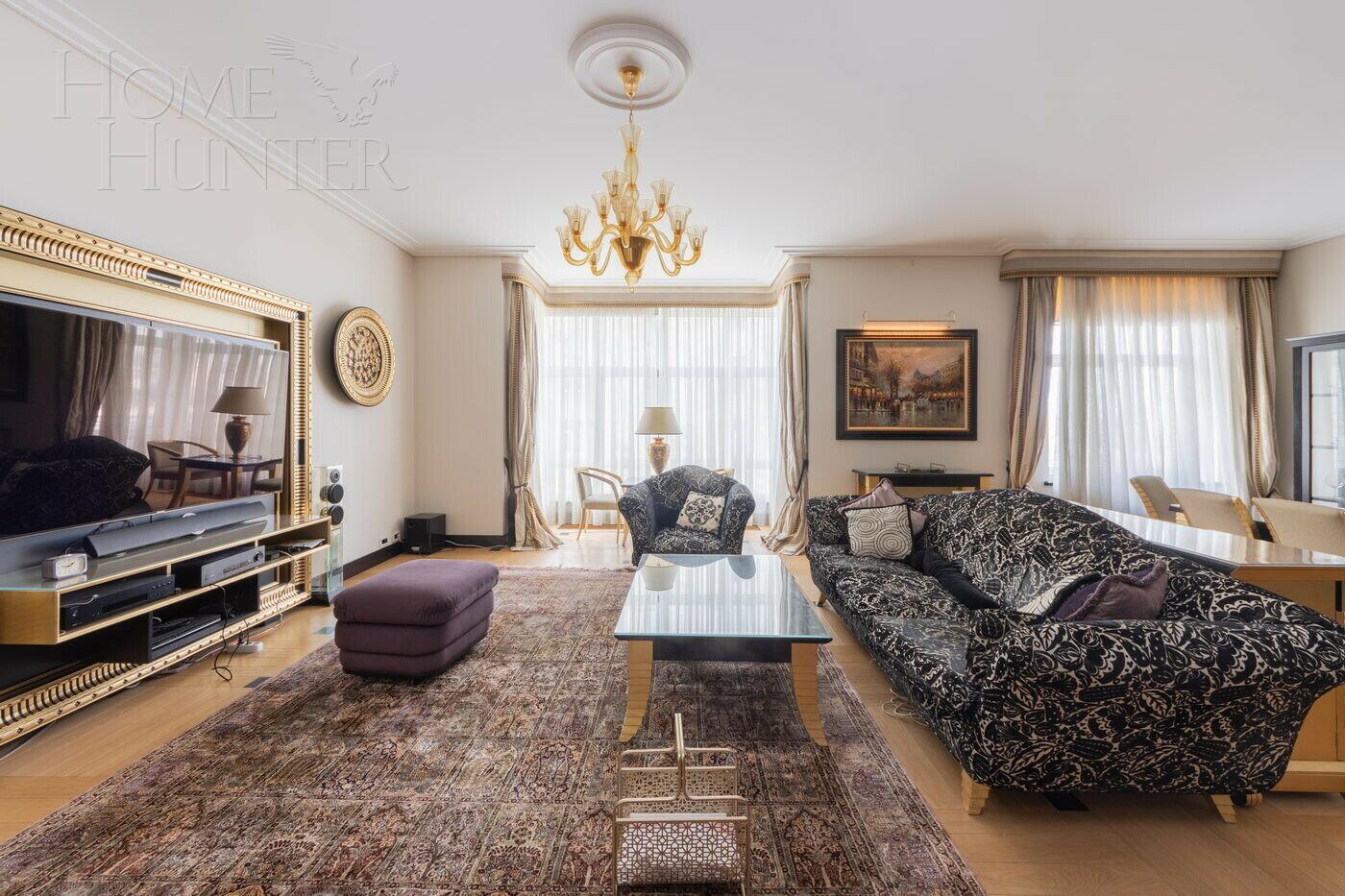 4-КОМН. КВАРТИРА С ОТДЕЛКОЙ 182.4 М² НА 8 ЭТАЖЕ