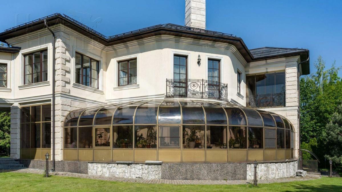 2-этажный коттедж 1 400 м² с отделкой