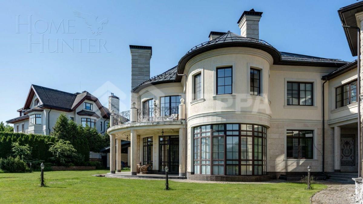 2-этажный коттедж 1 400 м² с отделкой