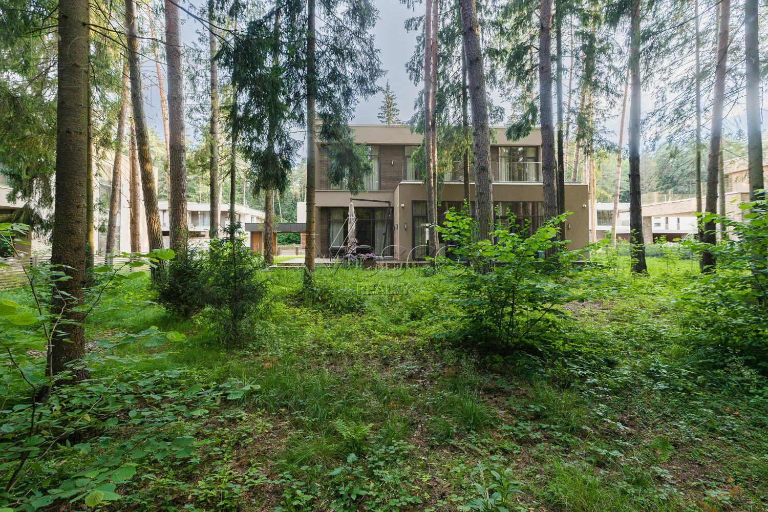 2-этажный коттедж 380 м² с отделкой