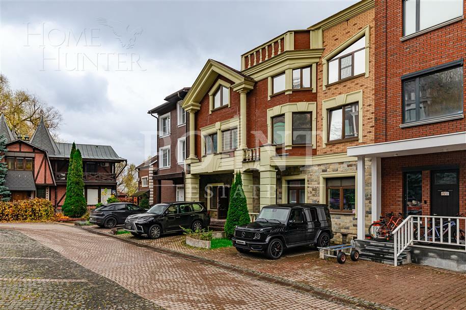 4-УРОВНЕВЫЙ ТАУНХАУС БЕЗ ОТДЕЛКИ 277.8 М² НА 1 ЭТАЖЕ