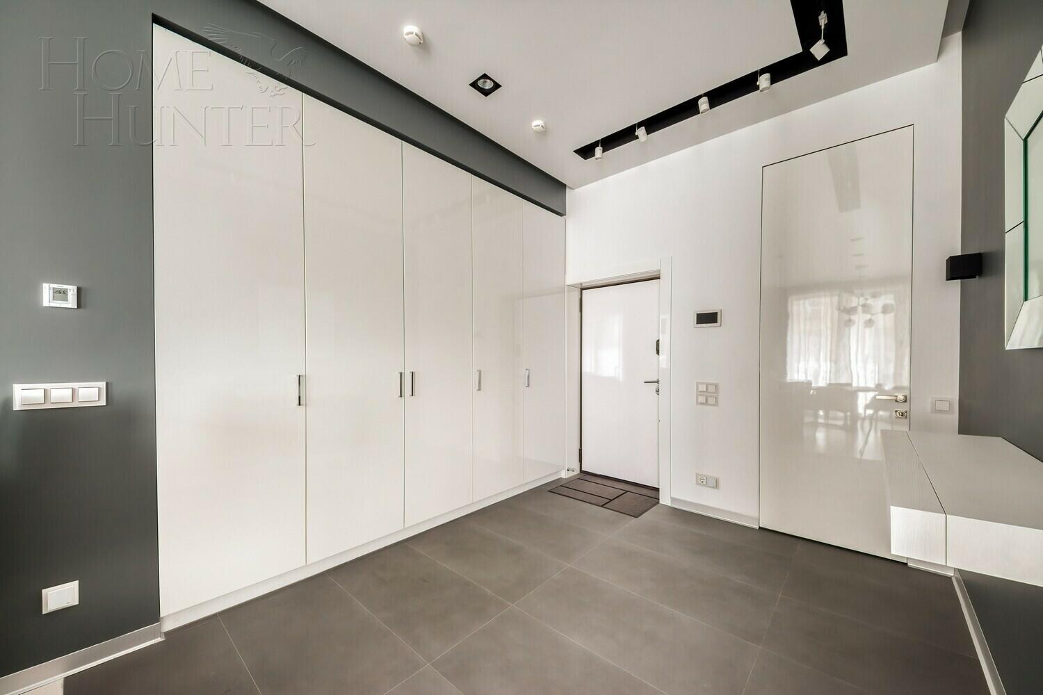 1-КОМН. КВАРТИРА С ОТДЕЛКОЙ 92 М² НА 3 ЭТАЖЕ