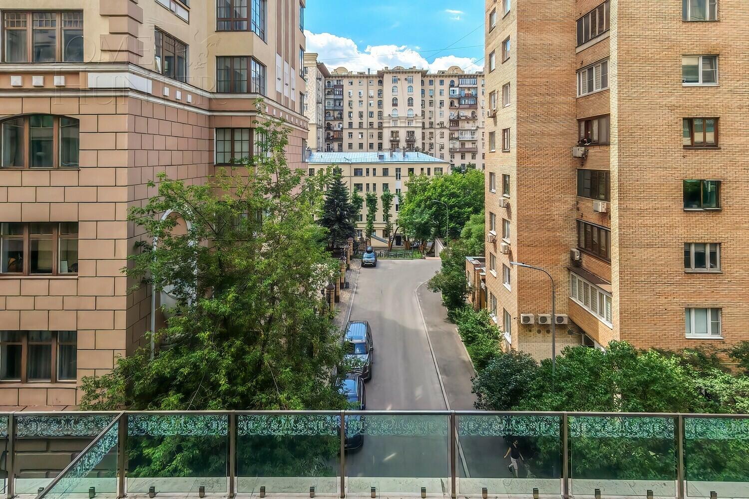 5-КОМН. КВАРТИРА С ОТДЕЛКОЙ 199 М² НА 3 ЭТАЖЕ