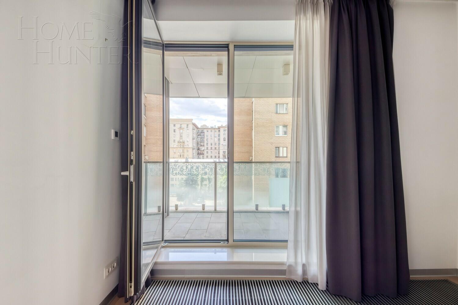 5-КОМН. КВАРТИРА С ОТДЕЛКОЙ 199 М² НА 3 ЭТАЖЕ