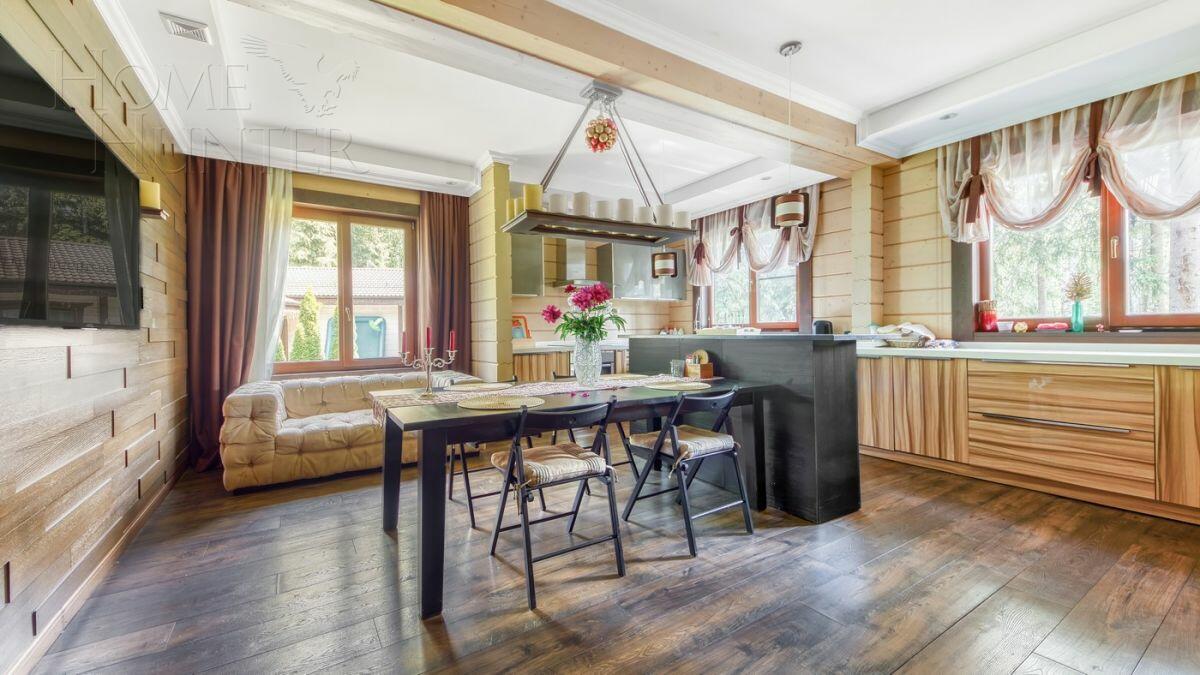 2-этажный коттедж 320 м² с отделкой
