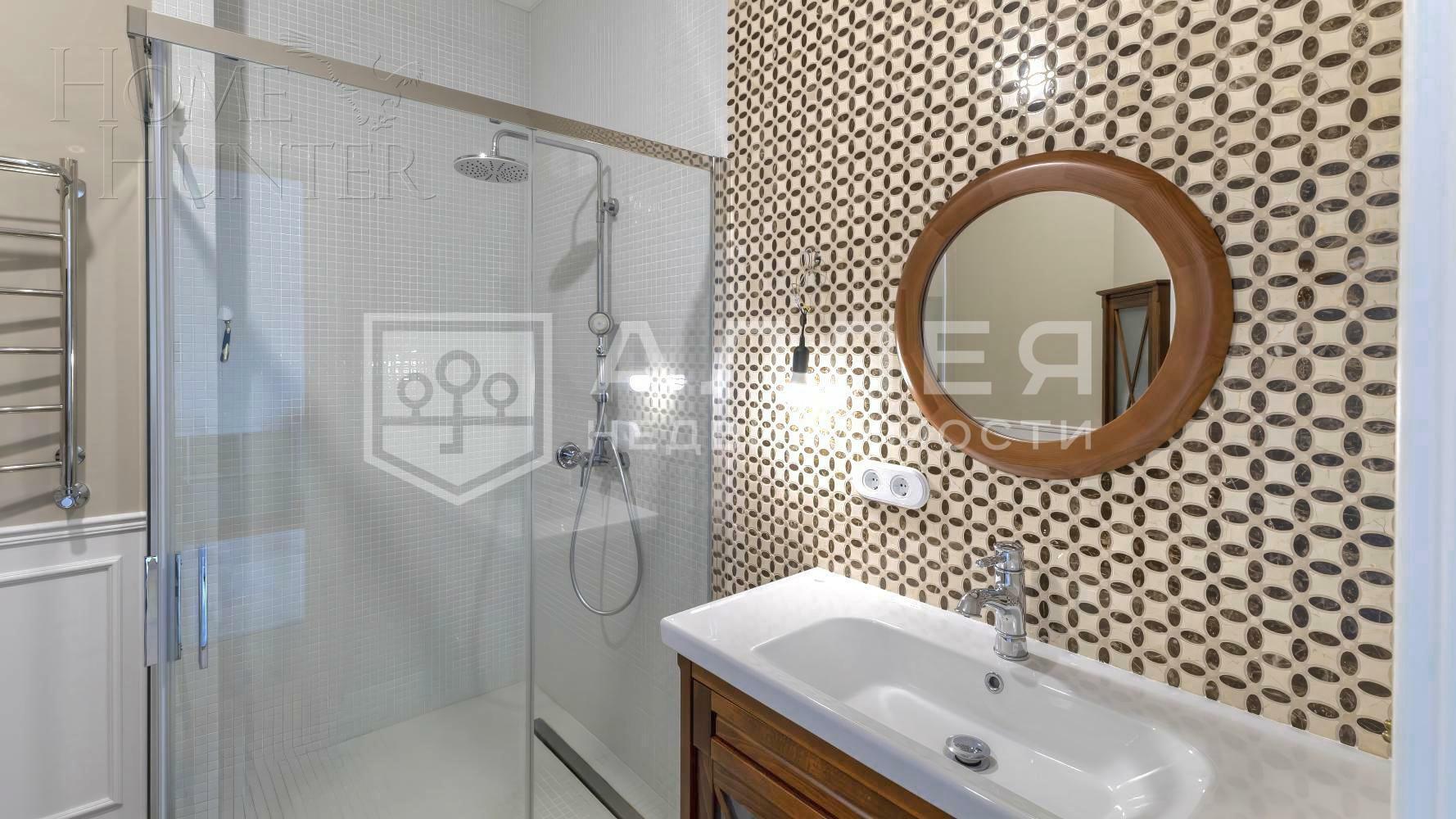 2-этажный коттедж 330 м² с отделкой