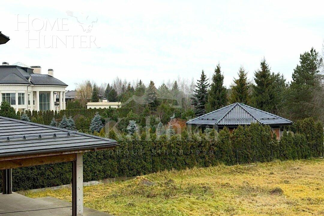 2-этажный коттедж 825 м² без отделки