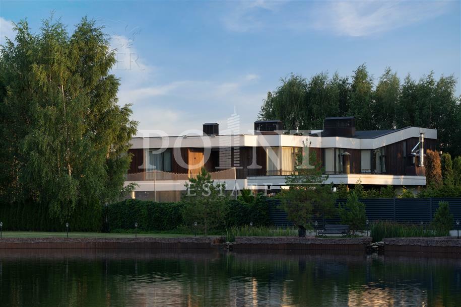 2-этажный коттедж 1 624 м² с отделкой
