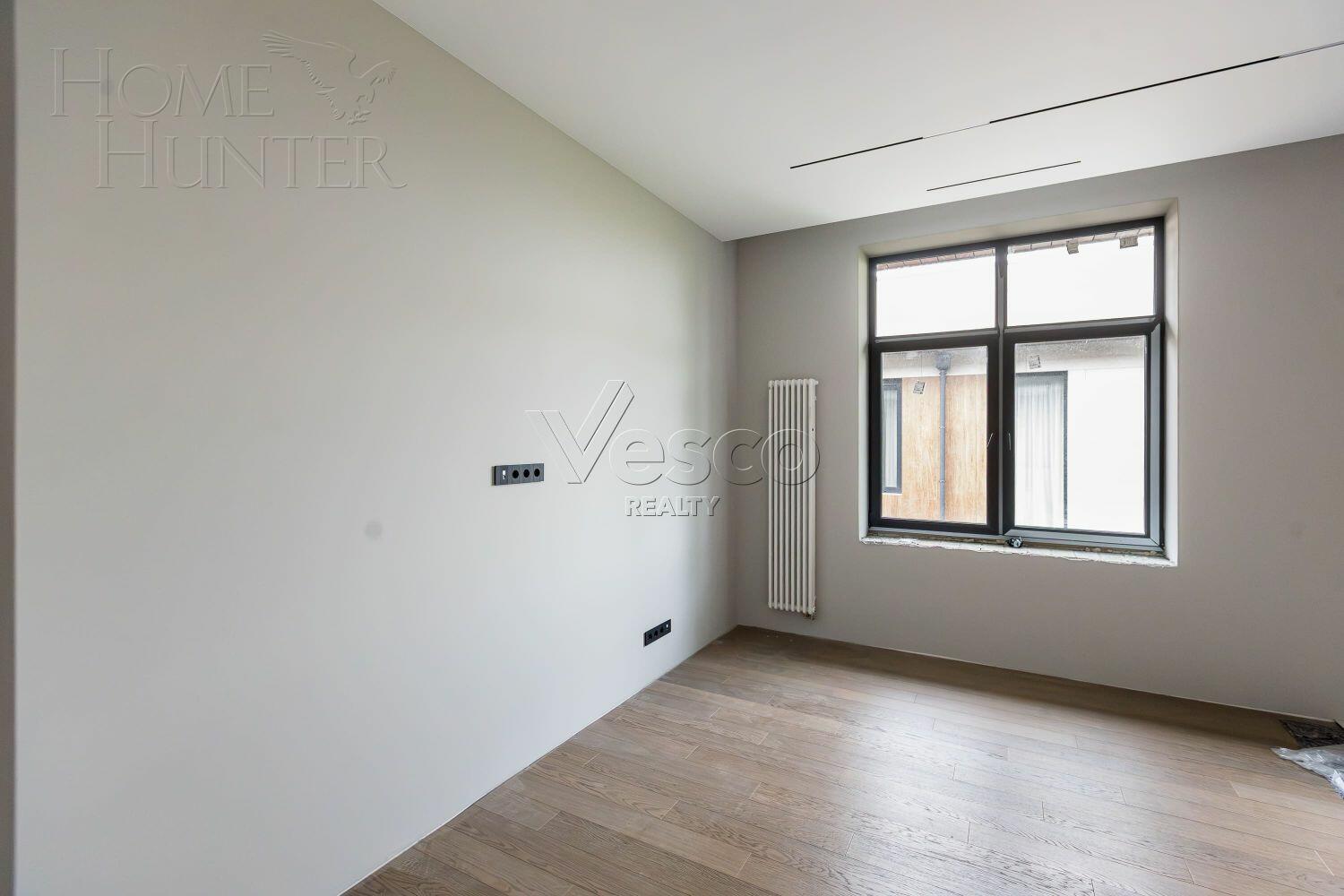 2-этажный коттедж 650 м² без отделки