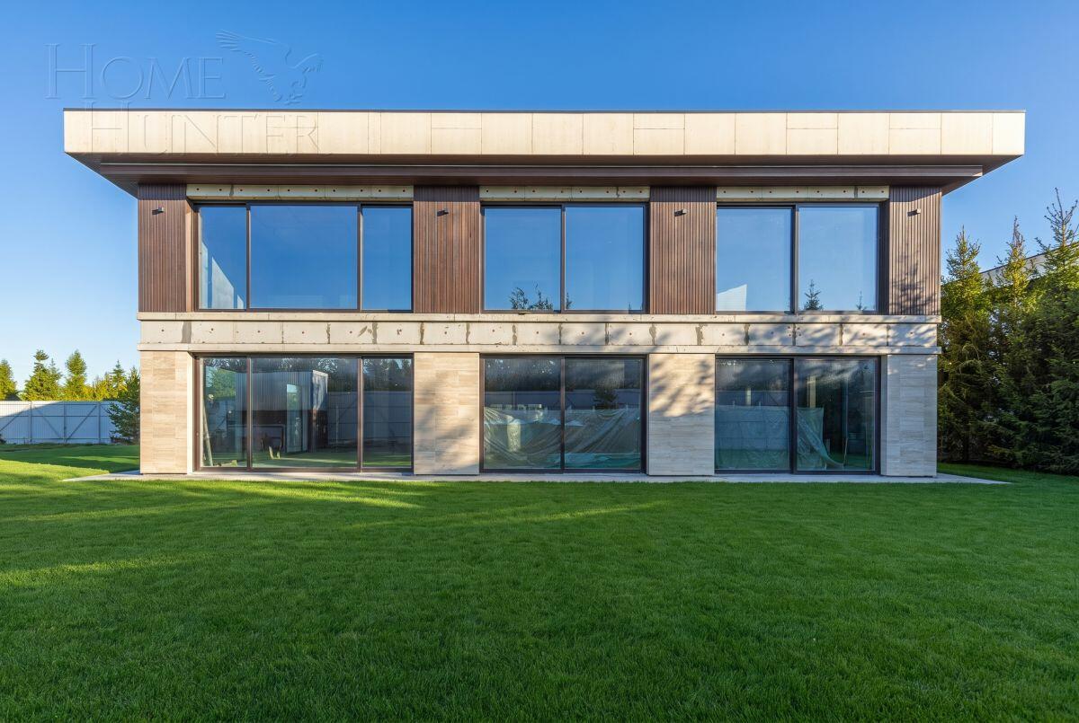 2-этажный коттедж 1 250 м² без отделки
