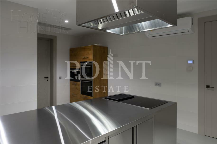2-этажный коттедж 1 550 м² с отделкой