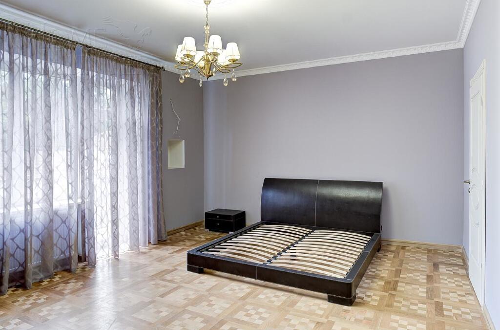 2-этажный коттедж 1 065 м² с отделкой