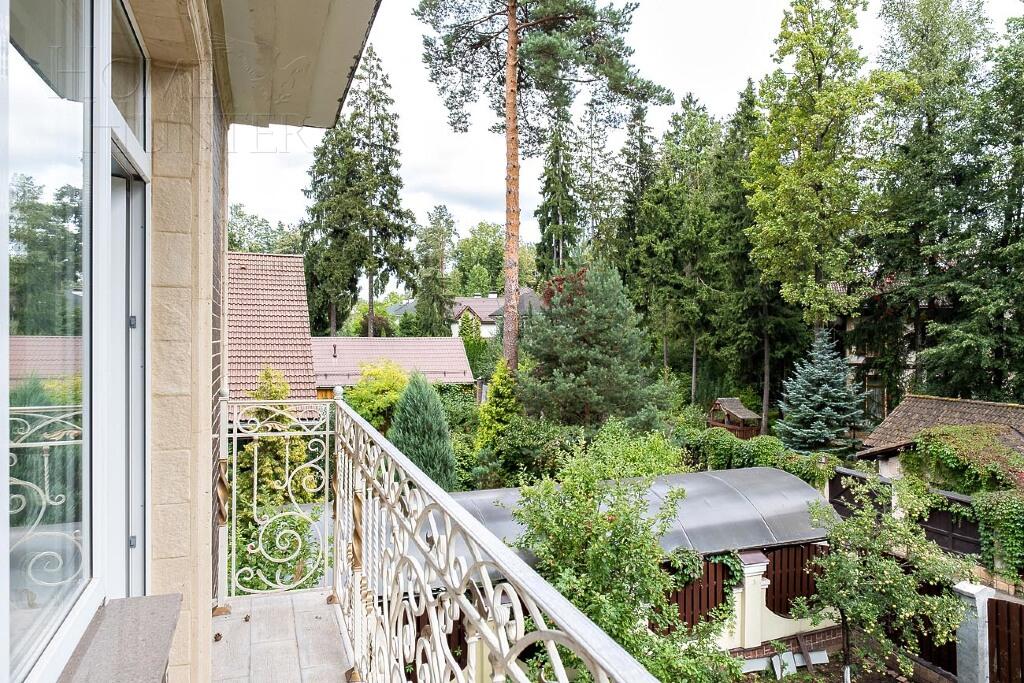 2-этажный коттедж 1 065 м² с отделкой