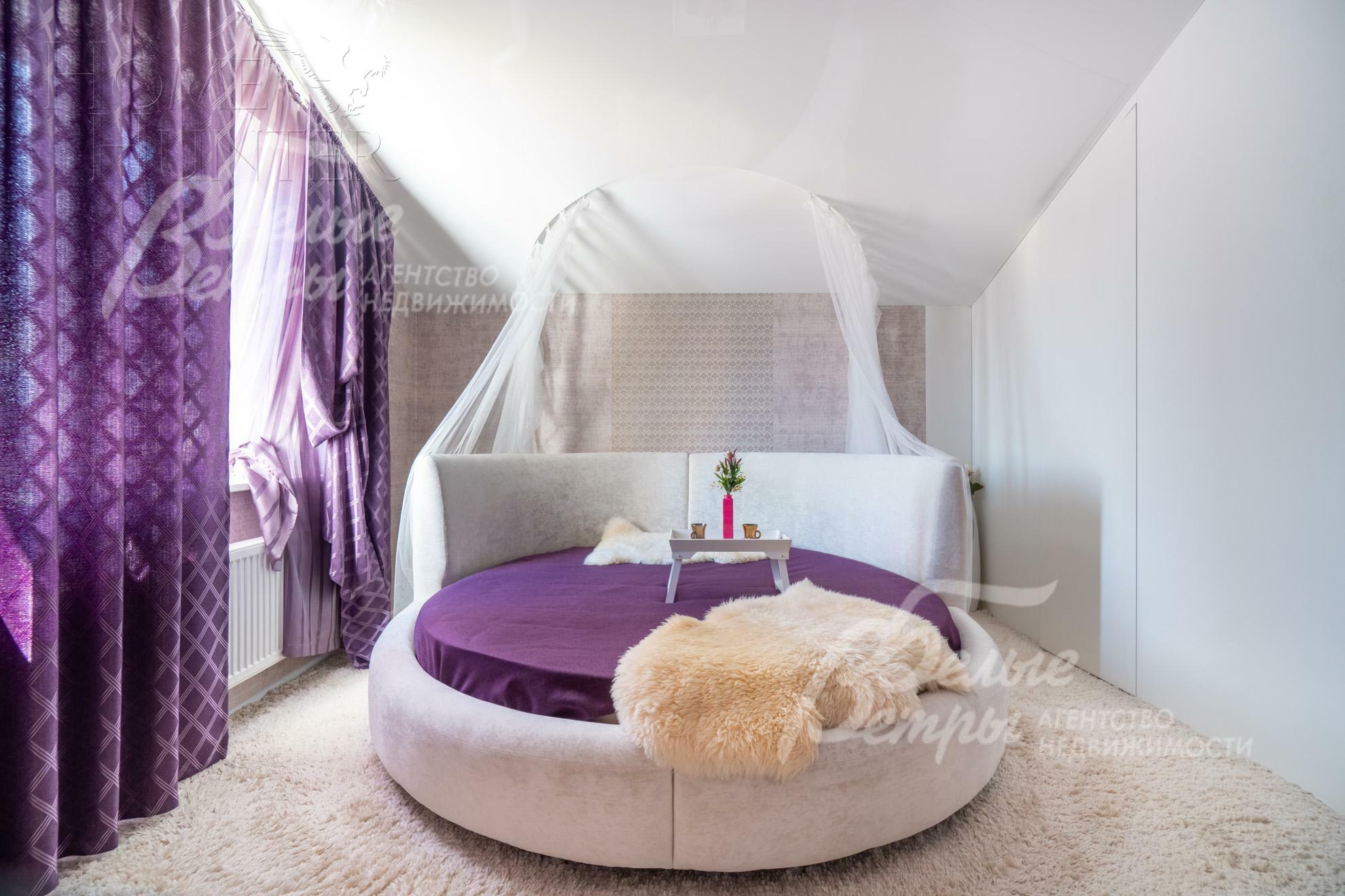 2-этажный коттедж 300 м² с отделкой