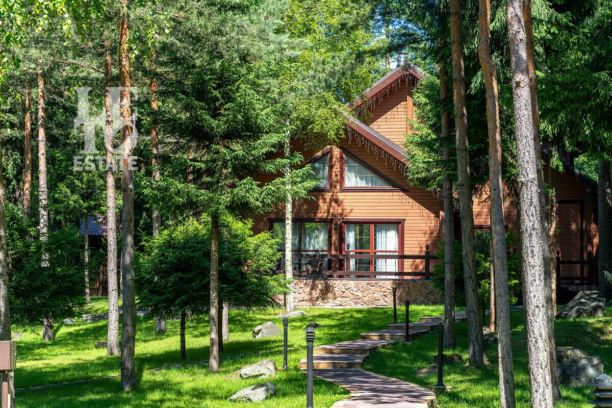 2-этажный коттедж 260 м² с отделкой