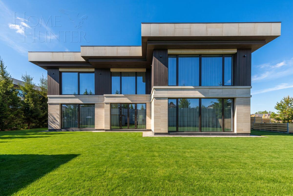 2-этажный коттедж 1 250 м² без отделки