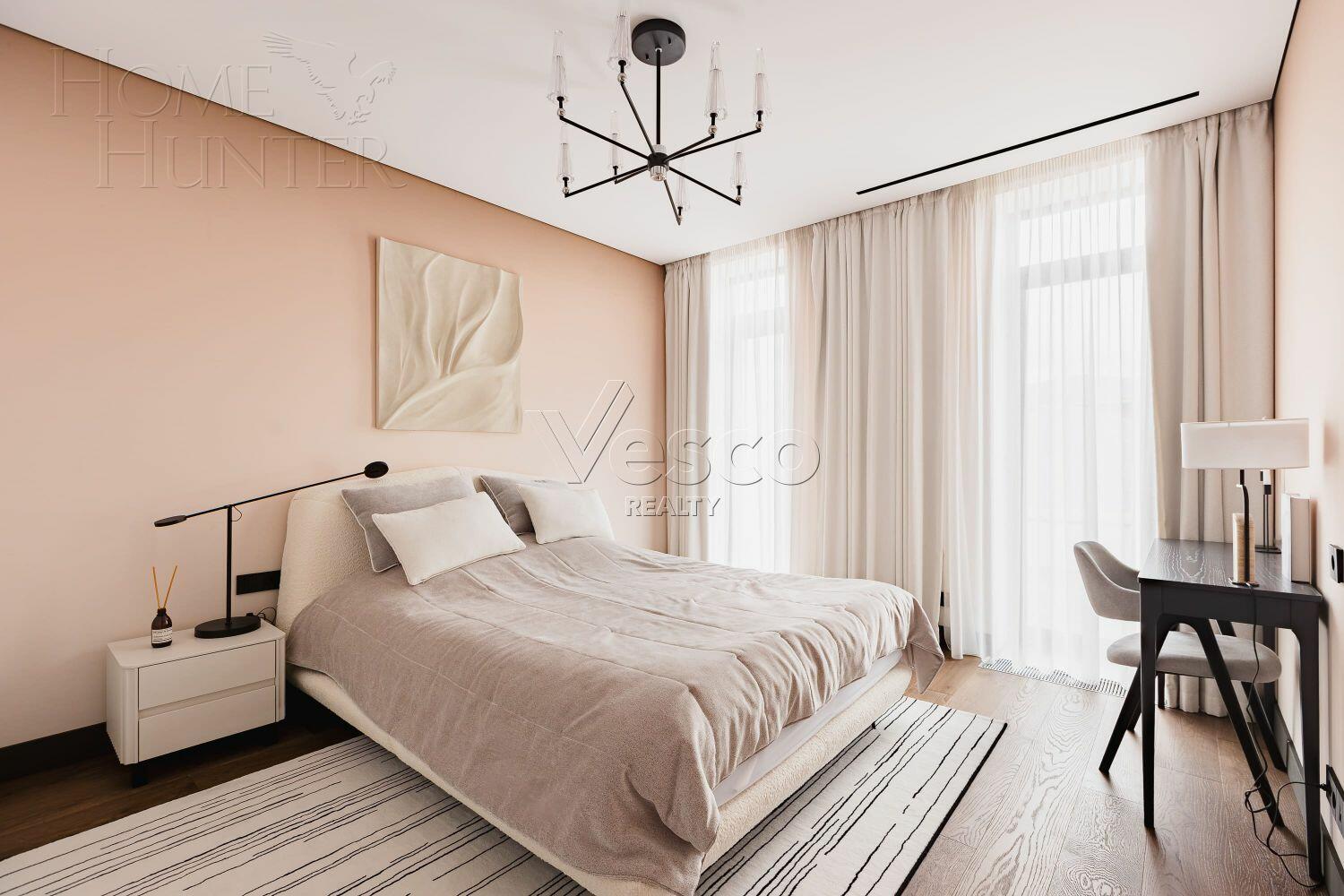 2-этажный коттедж 373 м² с отделкой