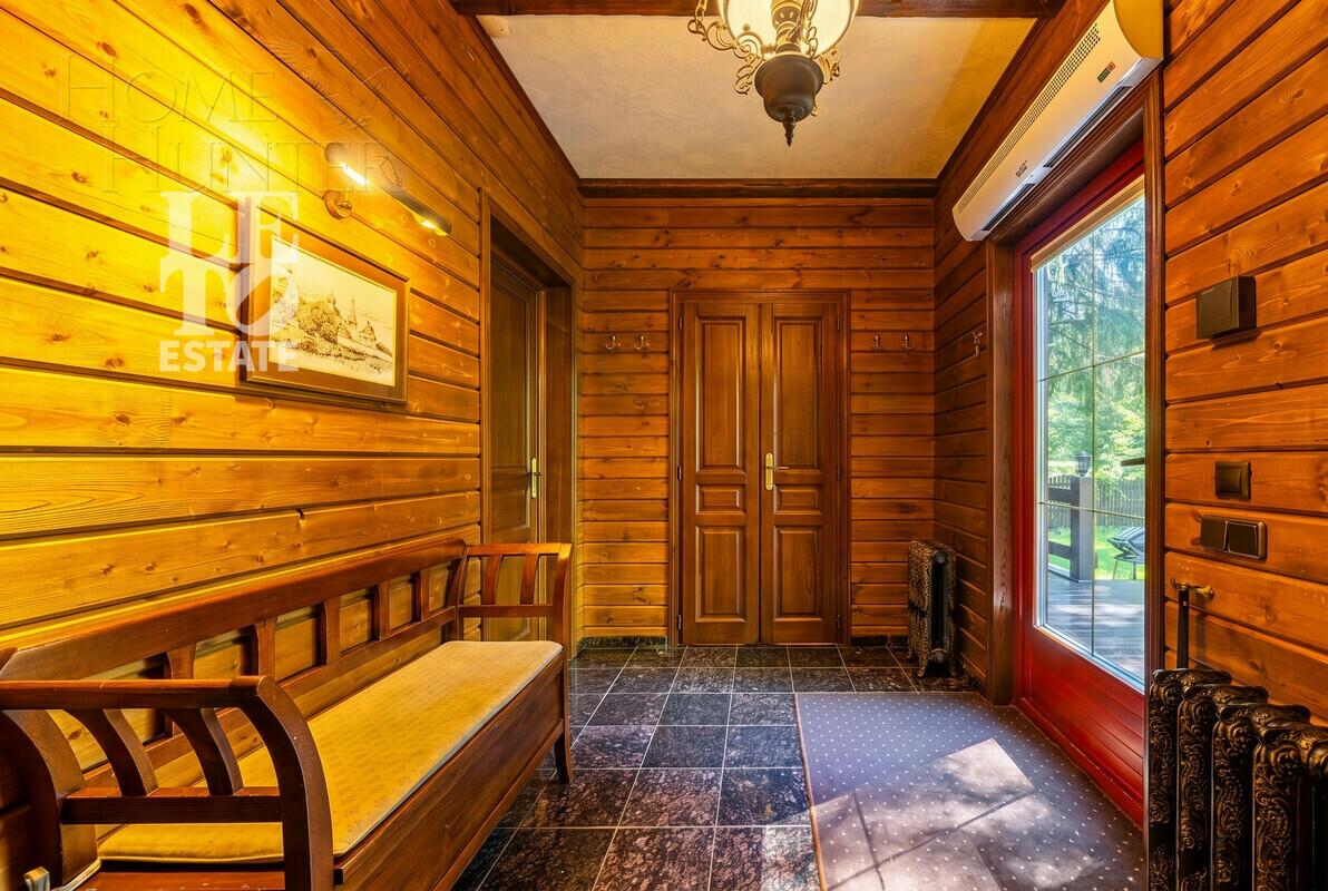 2-этажный коттедж 260 м² с отделкой