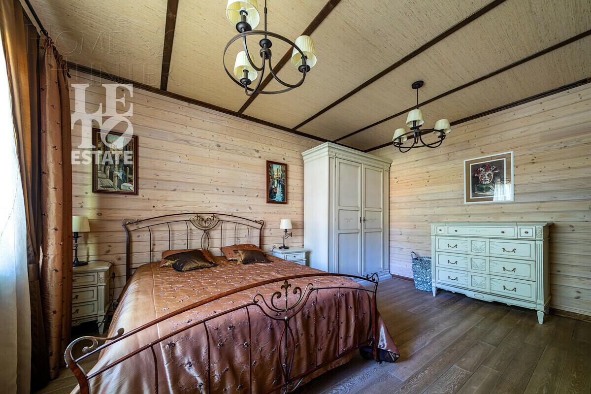 2-этажный коттедж 260 м² с отделкой