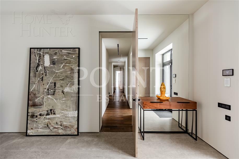 2-этажный коттедж 450 м² с отделкой