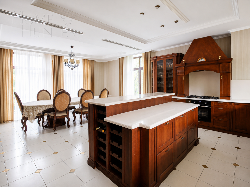 2-этажный коттедж 550 м² с отделкой