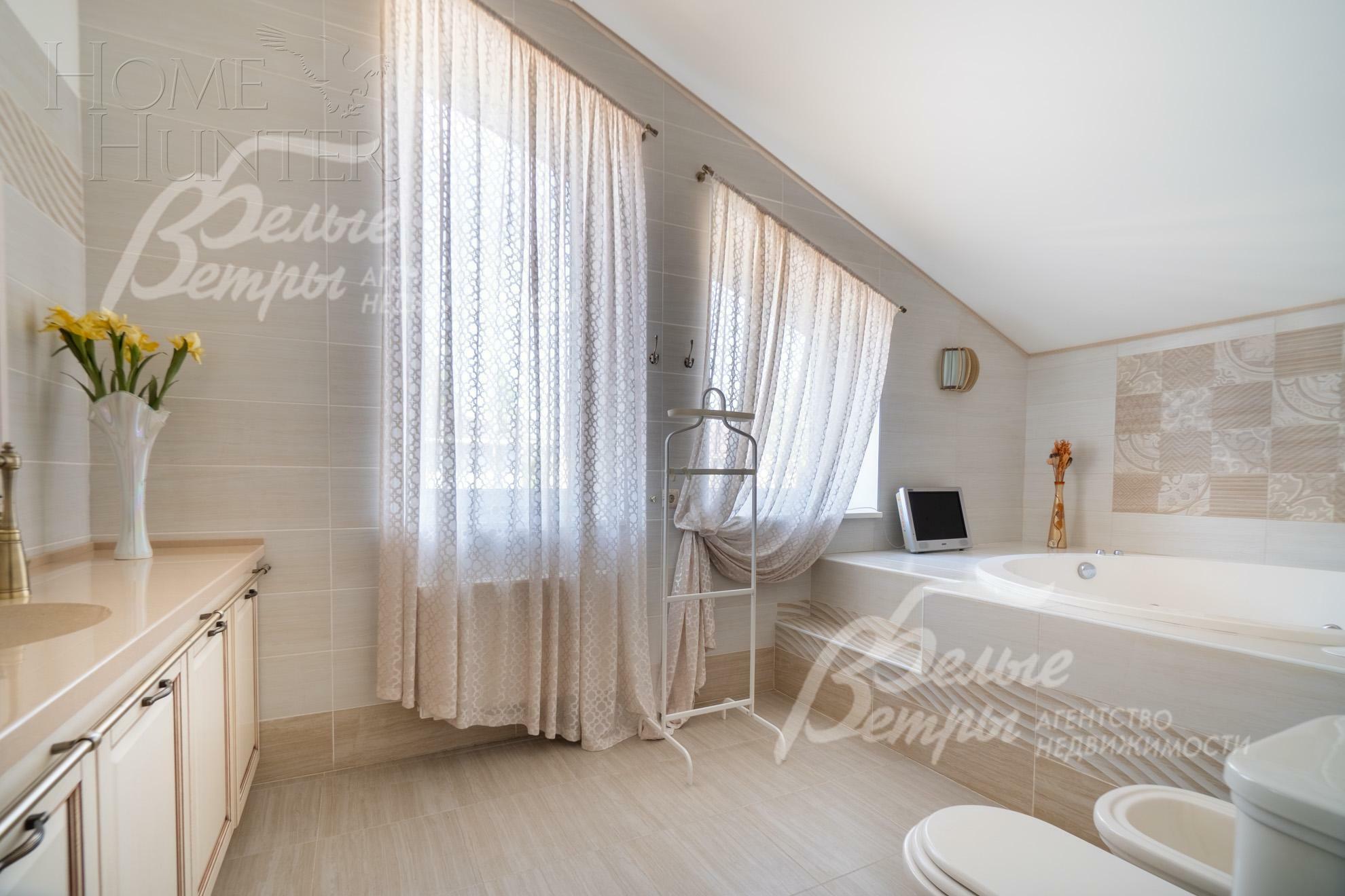 2-этажный коттедж 300 м² с отделкой