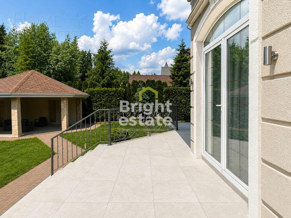 2-этажный коттедж 640 м² с отделкой