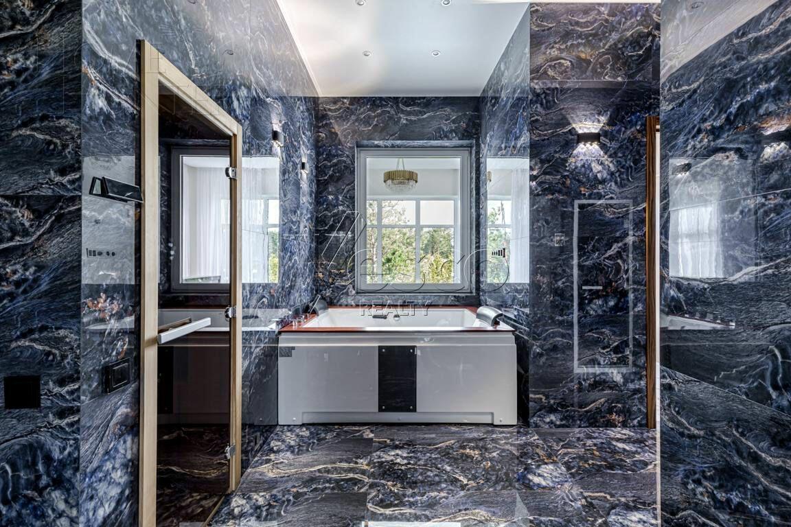 2-этажный коттедж 1 500 м² с отделкой