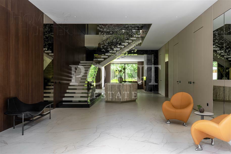 2-этажный коттедж 1 550 м² с отделкой