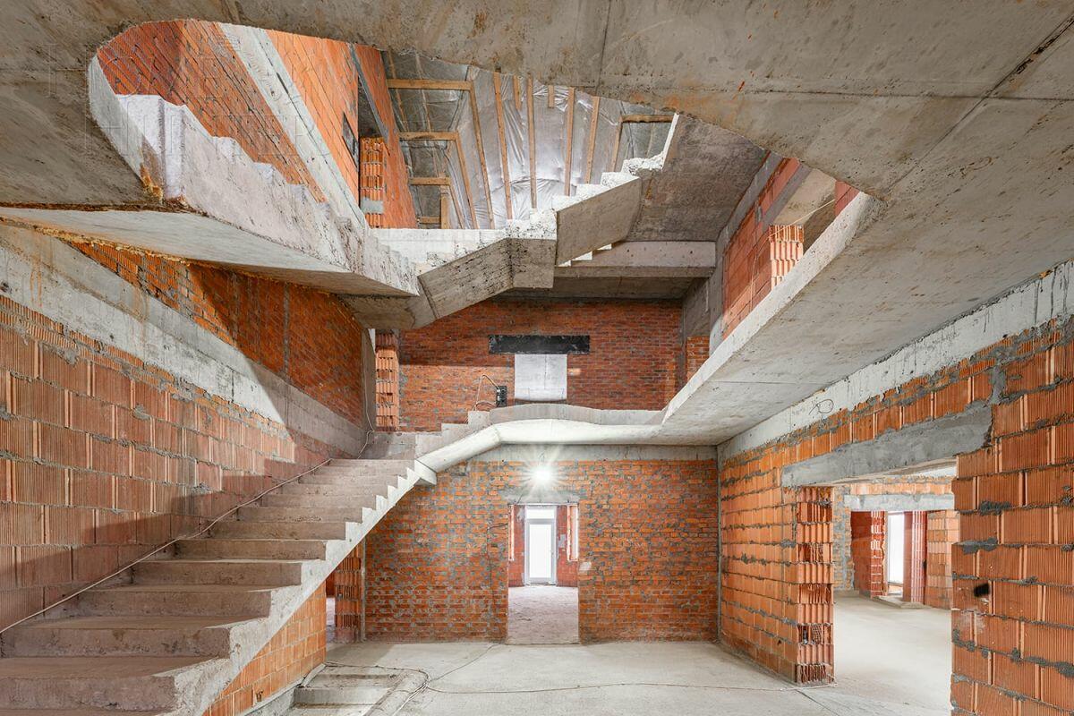 2-этажный коттедж 860 м² без отделки