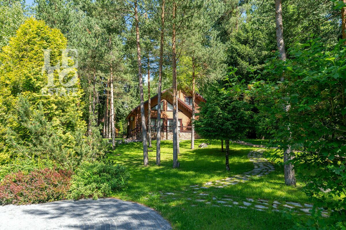 2-этажный коттедж 260 м² с отделкой