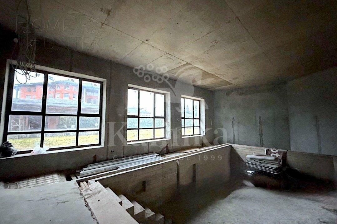2-этажный коттедж 825 м² без отделки