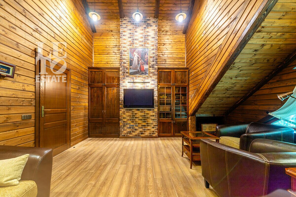 2-этажный коттедж 260 м² с отделкой