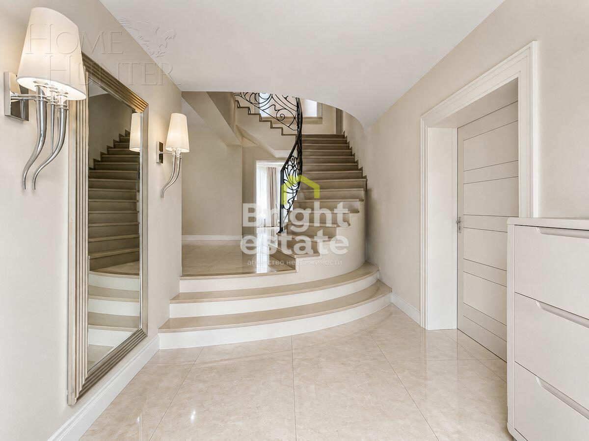 2-этажный коттедж 640 м² с отделкой