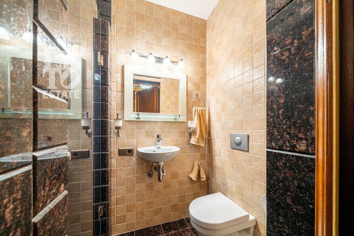 2-этажный коттедж 260 м² с отделкой