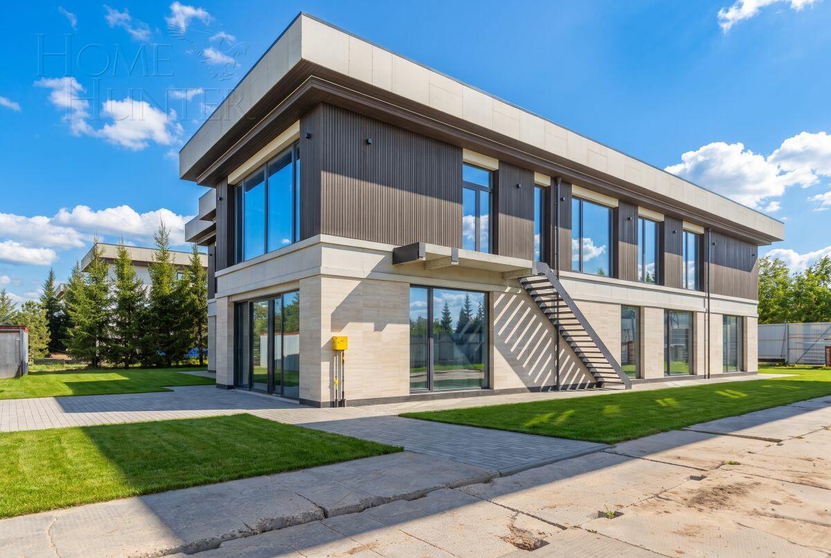 2-этажный коттедж 1 250 м² без отделки