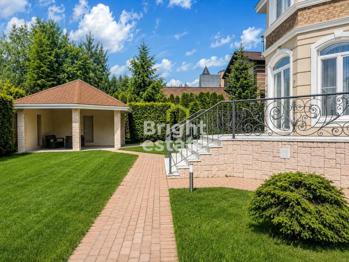 2-этажный коттедж 640 м² с отделкой