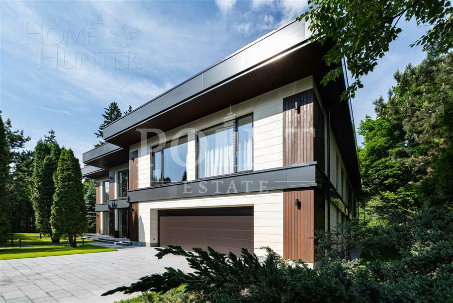 2-этажный коттедж 1 550 м² с отделкой